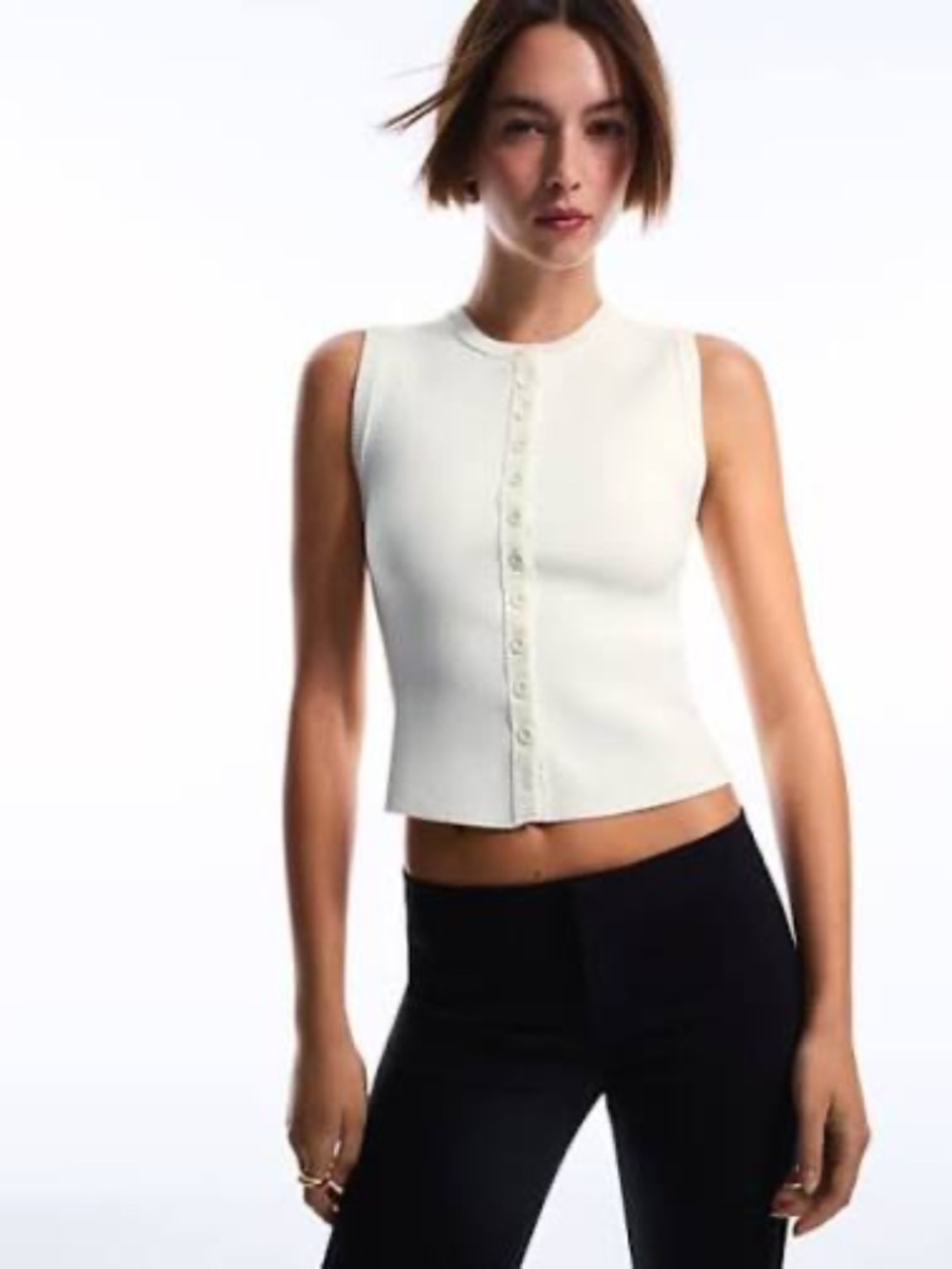 BERSHKA WHITE KNIT VIST AS SEEN ON TIK TOK, NWT